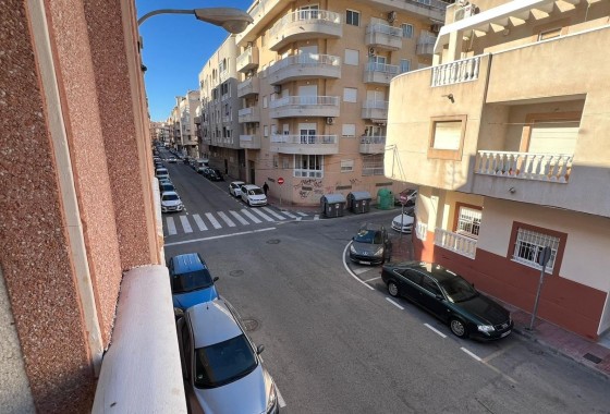 Herverkoop - Appartement / Flat -
Torrevieja - Centro