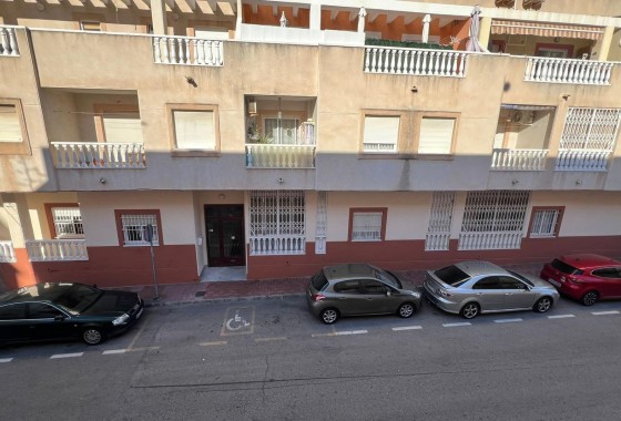 Herverkoop - Appartement / Flat -
Torrevieja - Centro
