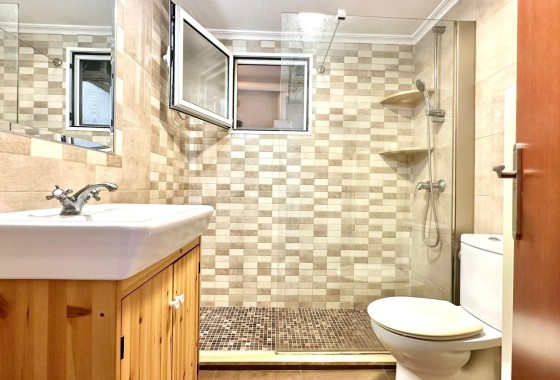 Herverkoop - Appartement / Flat -
Torrevieja - Acequion