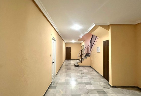 Herverkoop - Appartement / Flat -
Torrevieja - Acequion