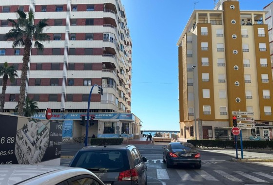 Herverkoop - Appartement / Flat -
Torrevieja - Acequion