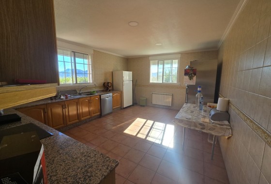 Resale - Detached Villa -
Sax - SAX