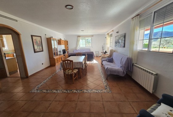 Resale - Detached Villa -
Sax - SAX