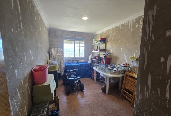 Resale - Detached Villa -
Sax - SAX