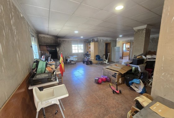 Resale - Detached Villa -
Sax - SAX