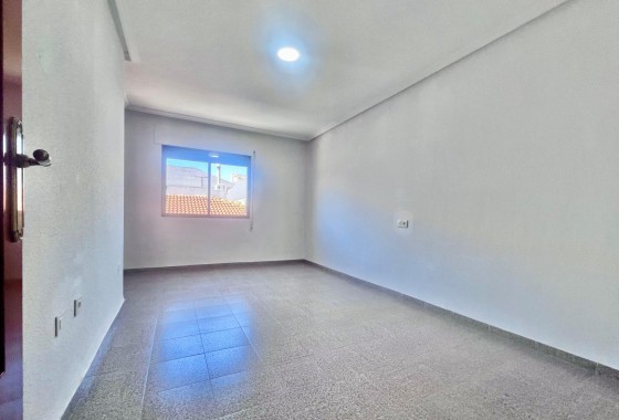 Herverkoop - Appartement / Flat -
Pilar de la Horadada - Zona Pueblo