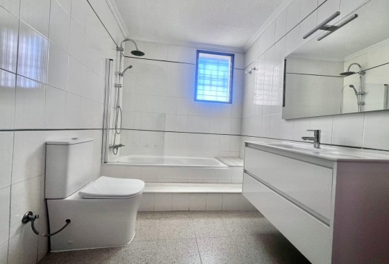 Herverkoop - Appartement / Flat -
Pilar de la Horadada - Zona Pueblo