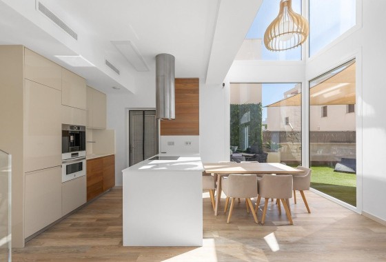 Herverkoop - Vrijstaande Villa -
Rojales - Pueblo bravo