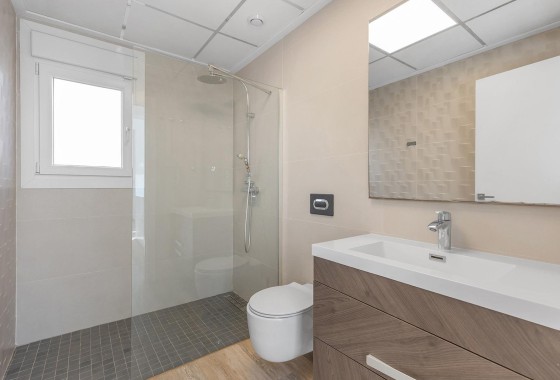 Herverkoop - Vrijstaande Villa -
Rojales - Pueblo bravo