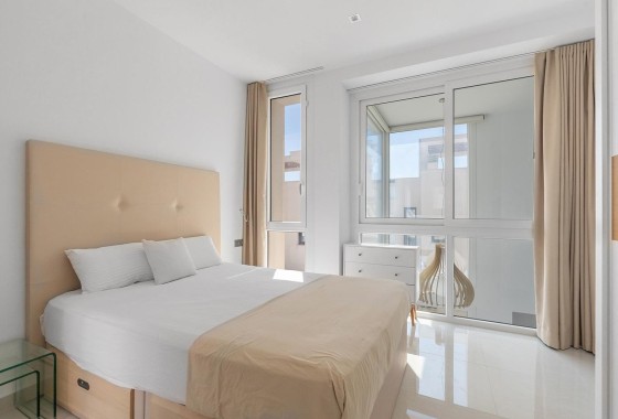 Herverkoop - Vrijstaande Villa -
Rojales - Pueblo bravo