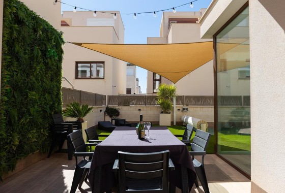 Herverkoop - Vrijstaande Villa -
Rojales - Pueblo bravo