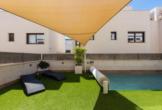 Herverkoop - Vrijstaande Villa -
Rojales - Pueblo bravo