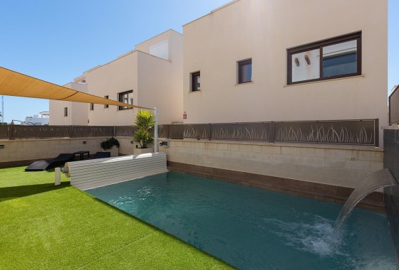 Herverkoop - Vrijstaande Villa -
Rojales - Pueblo bravo