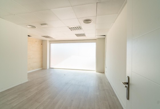 Alquiler a largo plazo - Comercial -
Orihuela Costa - Playa Flamenca