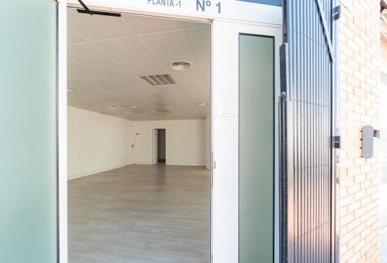 Alquiler a largo plazo - Comercial -
Orihuela Costa - Playa Flamenca