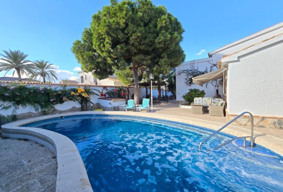 Venta - Villa - Independiente -
Orihuela Costa * - Cabo Roig *