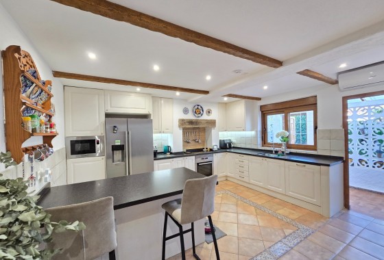 Venta - Villa - Independiente -
Orihuela Costa * - Cabo Roig *