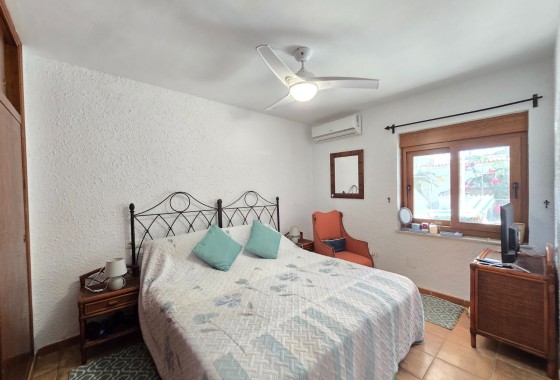 Venta - Villa - Independiente -
Orihuela Costa * - Cabo Roig *