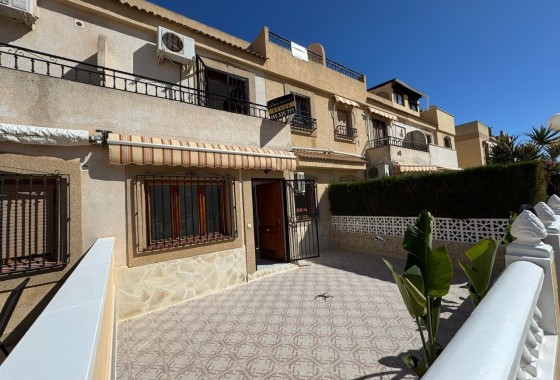 Resale - Stadthaus -
Torrevieja - Los Frutales