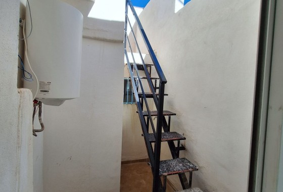 Venta - Casa de pueblo -
SAX