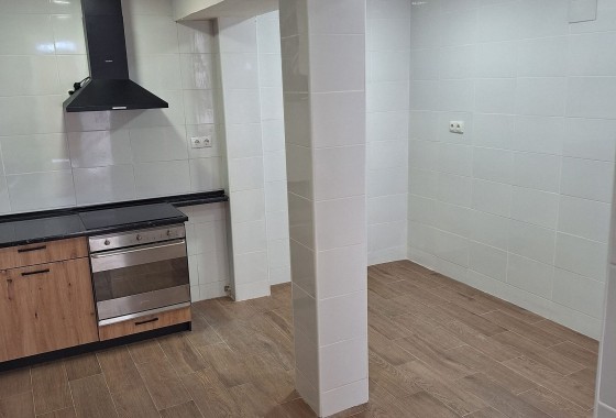 Venta - Casa de pueblo -
SAX