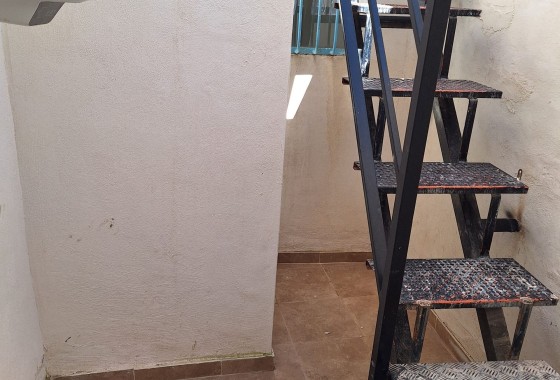 Venta - Casa de pueblo -
SAX