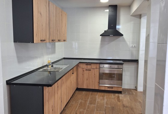 Venta - Casa de pueblo -
SAX