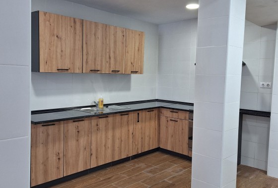 Venta - Casa de pueblo -
SAX