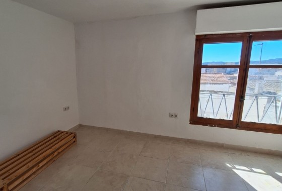 Venta - Casa de pueblo -
SAX