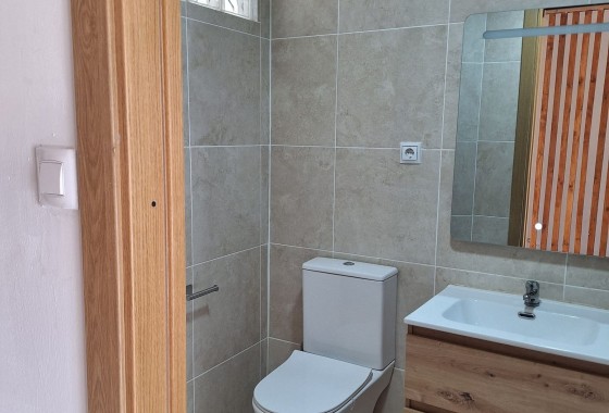 Venta - Casa de pueblo -
SAX