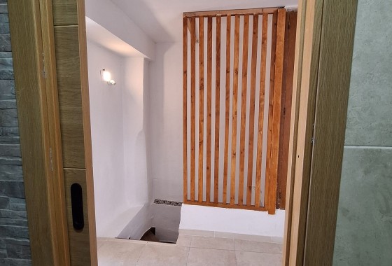 Venta - Casa de pueblo -
SAX