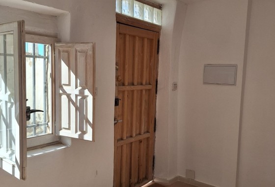 Venta - Casa de pueblo -
SAX