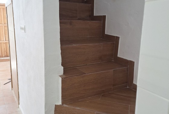 Venta - Casa de pueblo -
SAX