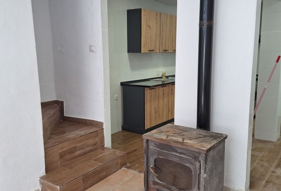 Venta - Casa de pueblo -
SAX