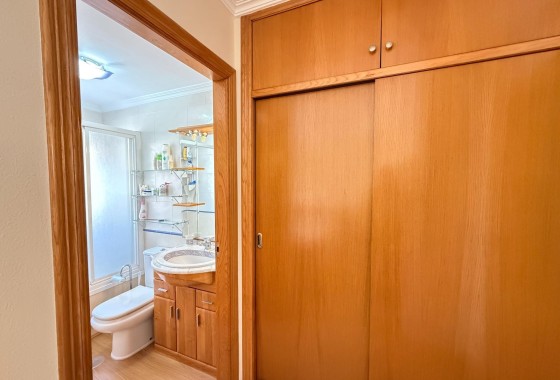 Revente - Appartement -
Torrevieja - Playa de los Locos