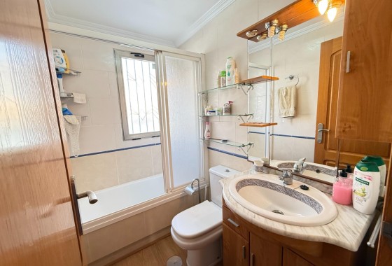Revente - Appartement -
Torrevieja - Playa de los Locos