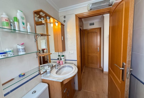 Revente - Appartement -
Torrevieja - Playa de los Locos