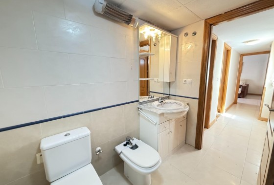 Revente - Appartement -
Torrevieja - Playa de los Locos