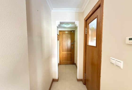 Revente - Appartement -
Torrevieja - Playa de los Locos