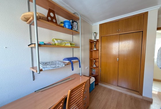 Revente - Appartement -
Torrevieja - Playa de los Locos