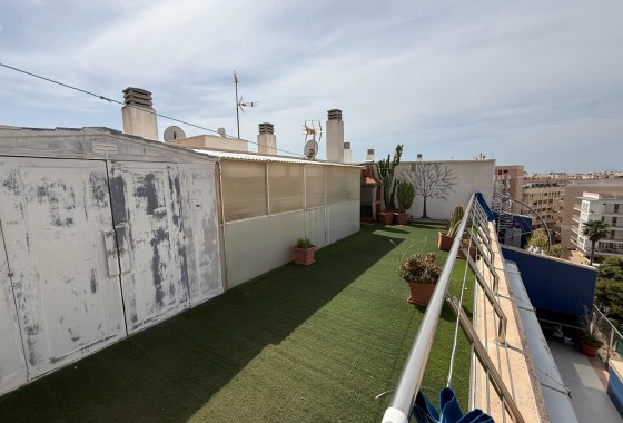 Revente - Appartement -
Torrevieja - Playa de los Locos