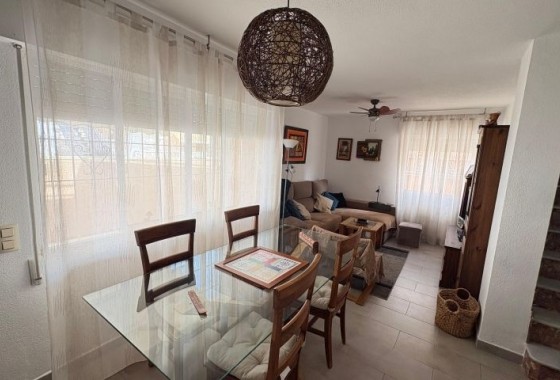 Revente - Appartement -
Torrevieja