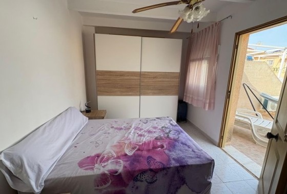 Revente - Appartement -
Torrevieja