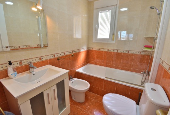 Venta - Villa adosada -
Rojales - La Marquesa