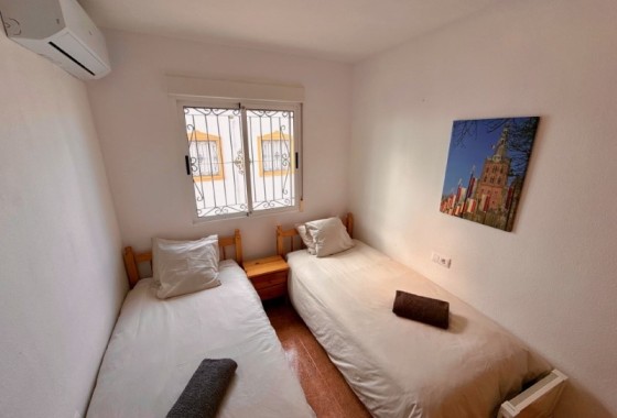 Venta - Casa de pueblo -
Orihuela - Desamparados - Hurchillo - Torremendo