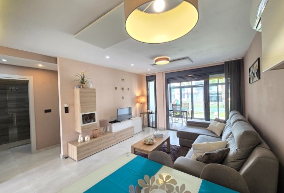 Venta - Apartamento / Piso -
Orihuela Costa * - Punta Prima *