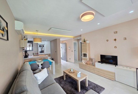 Venta - Apartamento / Piso -
Orihuela Costa * - Punta Prima *