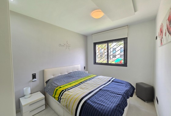 Venta - Apartamento / Piso -
Orihuela Costa * - Punta Prima *