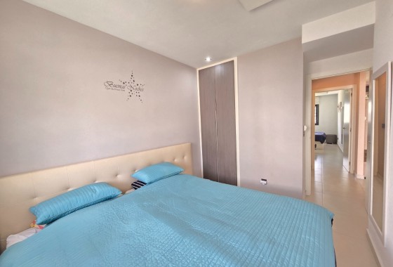 Venta - Apartamento / Piso -
Orihuela Costa * - Punta Prima *