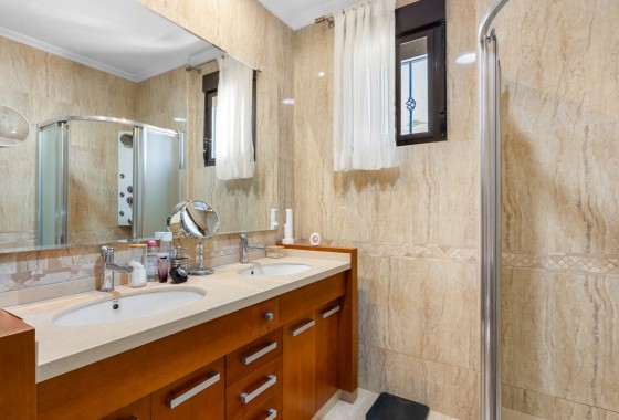 Sprzedaż - Finca nieruchomość wiejska -
Crevillente